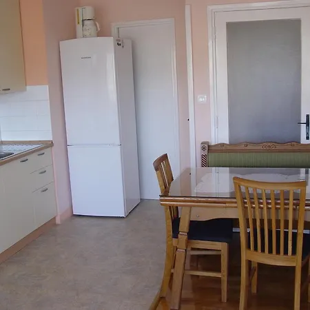 Maka Apartment *